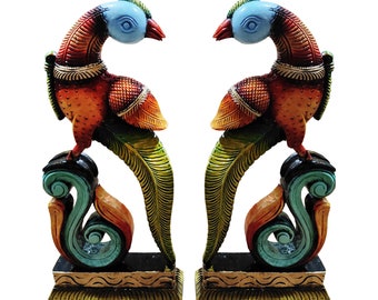 K*i様 ヴィンテージ 手彫り 木製 盾 セット カレッジ・ユニバーシティシリー Hand Carved Jackfruit Wood Parrots Statue, South Indian Decor