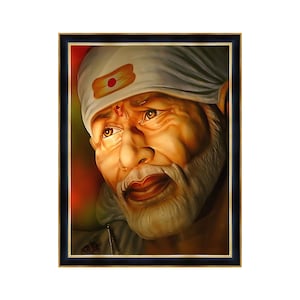Puede incluir: Una pintura enmarcada de un hombre con un turbante blanco y un punto rojo en la frente. Tiene una larga barba blanca y mira hacia abajo con una expresión suave. La pintura está sobre un fondo oscuro.