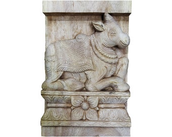 Decorazione murale Nandi, raffigurante i principali attendenti di Shiva, scultura a forma di toro. Si accettano personalizzazioni.