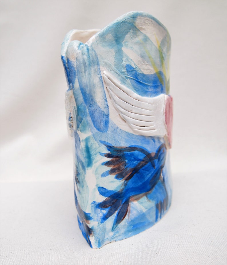 Flying heart ceramic vase