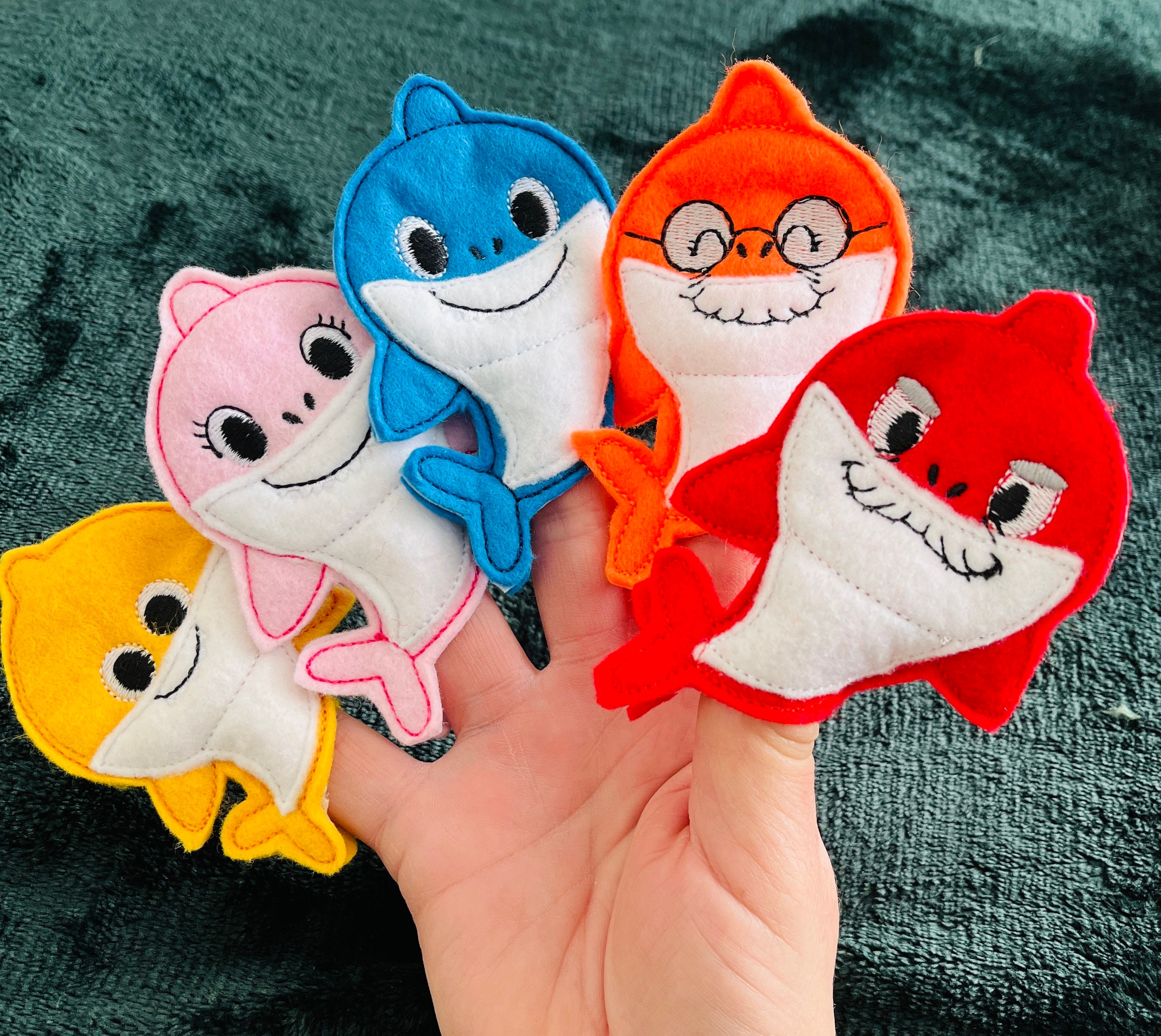 Pinkfong Baby Shark Bath Finger Puppets