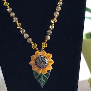 Sunflower and Crackle Glass Ensemble