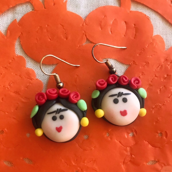 Boucles d'oreilles Frida Kahlo roses rouges