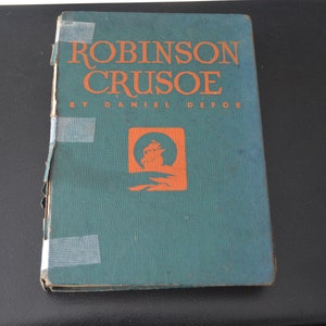Robinson Crusoe // Daniel Defoe // Whitman Publishing Company // 237 pages // Vintage // Classic