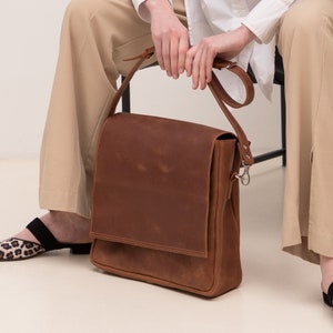 Leather laptop bag women with zipper, Womens laptop bag leather, Laptop bag personalized women,  Leather messenger bag laptop women
