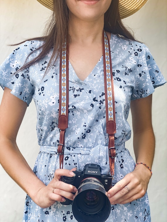 Camera strap for women,Camera strap for canon,DSLR camera holder,Embroidered camera strap,Neck camera strap,Photographer gift women