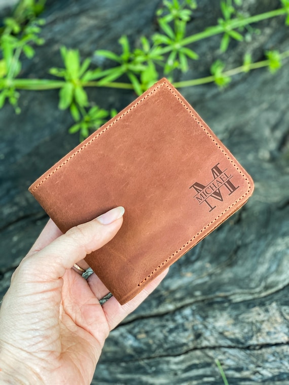 Men's Engraved Billfold