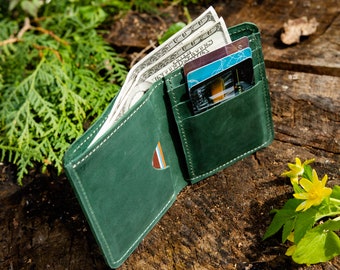 Leather bifold wallet for women, Green wallet women, Emerald wallet, Custom bifold wallet slim, Handmade bifold wallet, Womens wallet small