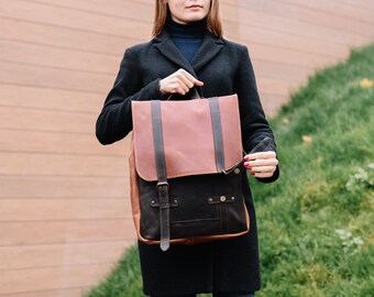 christopher pm backpack louis vuitton LOUIS VUITTON Louis Vuitton Christopher PM Epi LV Circle Leather Backpack  Black M55138