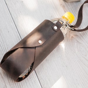 Bottle holder with strap,Leather bottle holder,Drink bottle holder,Water bottle carrier with strap,Leather bottle carrier