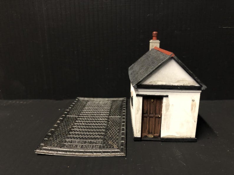 Signal Frame Ground Hut With Levers and Glazing - OO9/OO/HO - UK Signal Frame Ground Hut With Levers and Glazing - OO9/OO/HO - UK