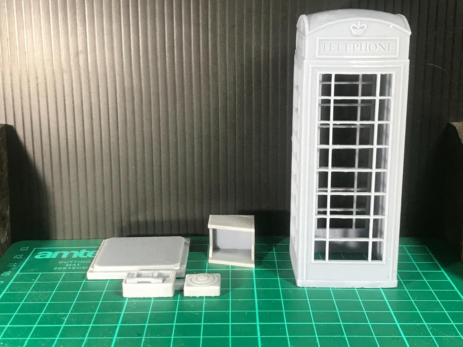 Modelllandschaft G-Maßstab - BT Telefonbox K6 Version