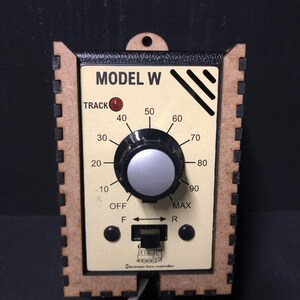 Gaugemaster GMC-100M Single Track Cased Analogue Controller - Ellis Clark Trains