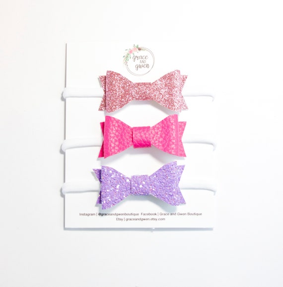 set of 5 baby headbands with daisies various sizes advailable