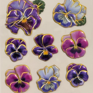 Juego de 10 pegatinas metálicas de pensamientos para hacer tarjetas, scrapbooking y manualidades. Pegatinas con borde dorado, pegatinas florales en violeta, morado y rosa.