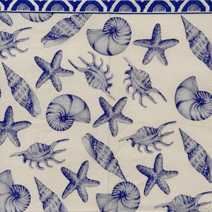 Servilleta de papel náutico azul y blanco con conchas y estrellas de mar costeras para fiestas de verano en la playa o manualidades de decoupage oceánicas, servilleta de mar océano de 16 x 12 pulgadas