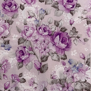 Servilleta de papel con diseño floral vintage para decoupage, scrapbooking, manualidades, fabricación de tarjetas: rosas violetas, flores silvestres azules, diseño de decoupage de 13 x 13 pulgadas