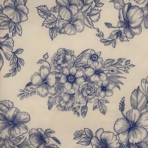 Blue White Vintage Floral Paper Napkin for Decoupage, Scrapbooking, DIY Crafts, Card Making, 13&quot;x13&quot; Botanical Bouquet Roses Leaves Napkins