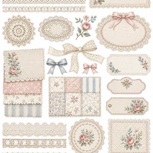 Puede incluir: Una colección de elementos decorativos para manualidades que incluye bordes de encaje, etiquetas de tela, parches acolchados y lazos. Los artículos presentan patrones florales en rosa y azul, bordes festoneados y texturas de lino bordado.