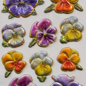 Adesivi 3D in lamina d'oro con motivo a viole del pensiero, confezione da 10 – Adesivi metallici testurizzati con adesivi floreali viola, arancioni, rosa e gialli per decorazioni per scrapbooking