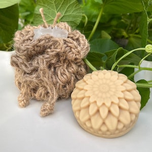 Handmade Herbal Soap – Turmeric & Chrysanthemum Blend (3 oz.)