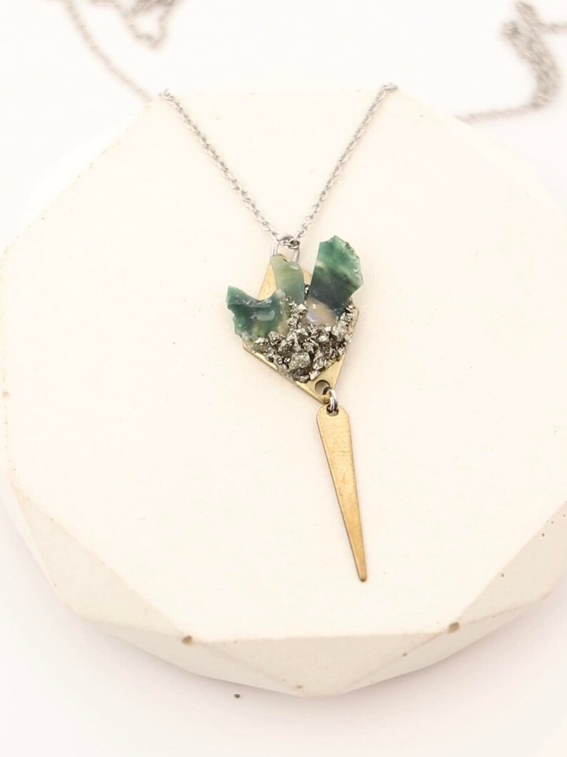 Raw Moss Agate Geode Spear Necklace Mixed Metal Statement Necklace Moss Agate Jewelry Chalcedony Jewelry Virgo Stone Geode Jewelry image 3