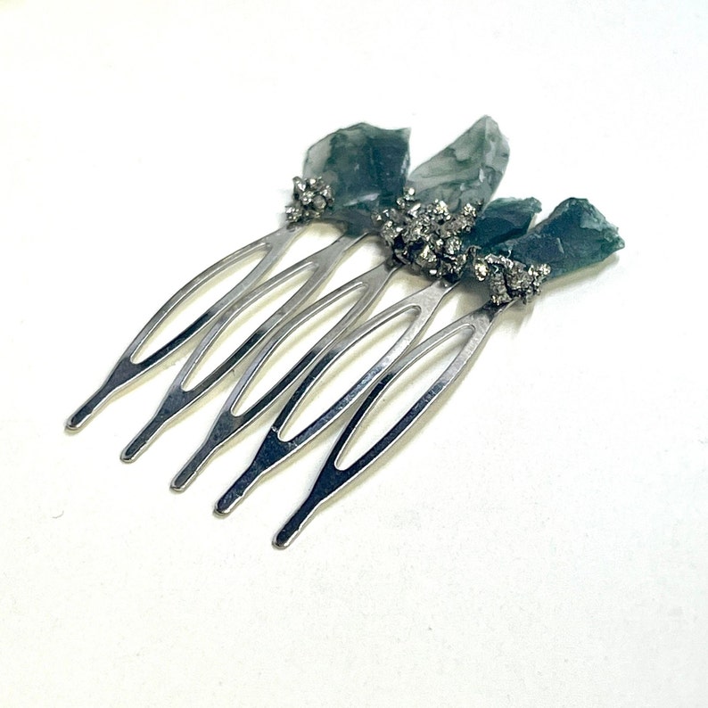 raw moss agate geode crystal hair comb CHOOSE 1 or 2 bridal updo hair piece 1 petite silver comb garden wedding crystal veil comb image 4