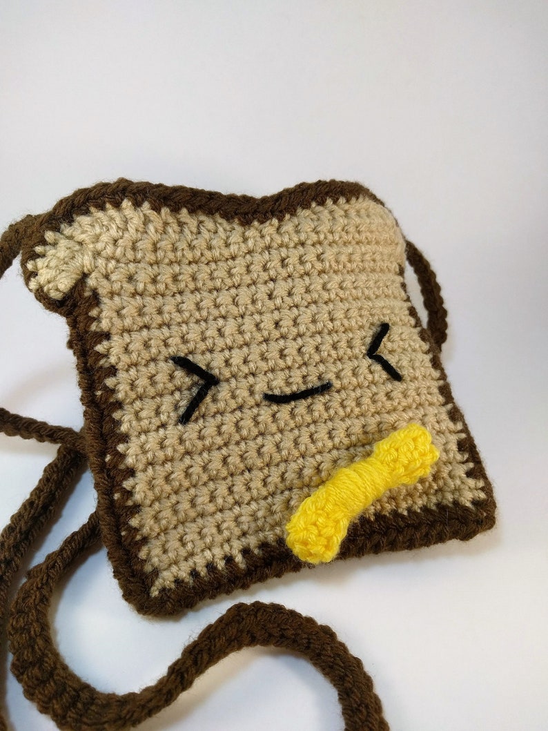 French Toast Crochet Bag Pattern, amigurumi food, small crossbody bag image 3