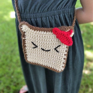 French Toast Crochet Bag Pattern, amigurumi food, small crossbody bag image 1