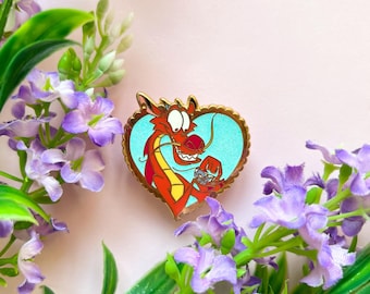 DISNEY INSPIRED PIN / hugging friends pin mulan mushu crikee - onlyhappythings