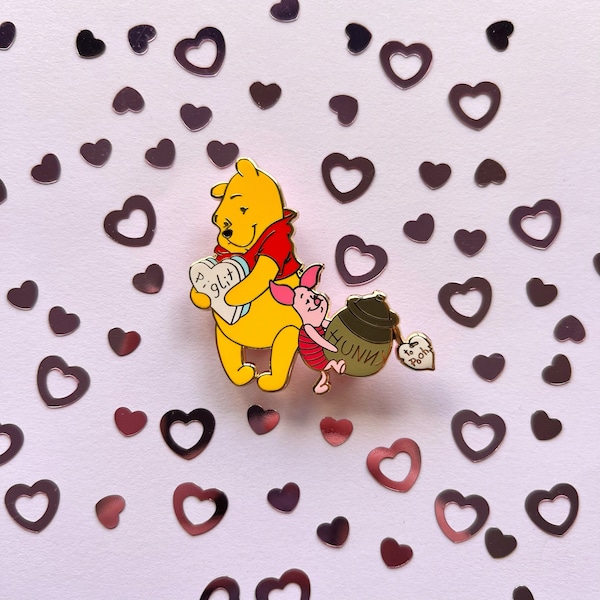 POOH INSPIRED PIN / valentine love Disney piglet Winnie the Pooh hard enamel Disneyland disneyworld / onlyhappythings