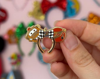 ENAMEL PIN CARS //  Mater headband Mickey ears disney  Disneyland badge brooche / onlyhappythings