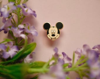 MICKEY MOUSE PIN / mini pin mickey minnie mouse / onlyhappythings