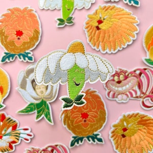 IRON ON PATCH / margarita Alicia en el país de las maravillas flor tulgey wood flores / onlyhappythings