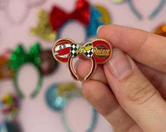 ENAMEL PIN CARS //  lightning McQueen headband Mickey ears disney  Disneyland badge brooche / onlyhappythings