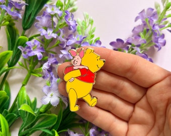 PIN INSPIRADO EN POOH / Cochinillo de Disney Winnie the Pooh esmalte duro Disneyland disneyworld / onlyhappythings