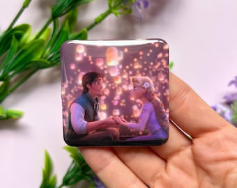 Ímã de geladeira inspirado em Enrolados / cena da lanterna da Disney / onlyhappythings