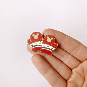 ENAMEL PIN GLOVES // winter Mickey Christmas disney Disneyland xmas festive season red holiday  seasonal badge brooche / onlyhappythings