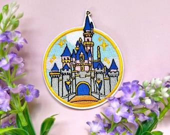 PATCH DISNEY INSPIRED / iron on disneyland Anaheim la castle magic  disneyworld Disney castle / Onlyhappythings