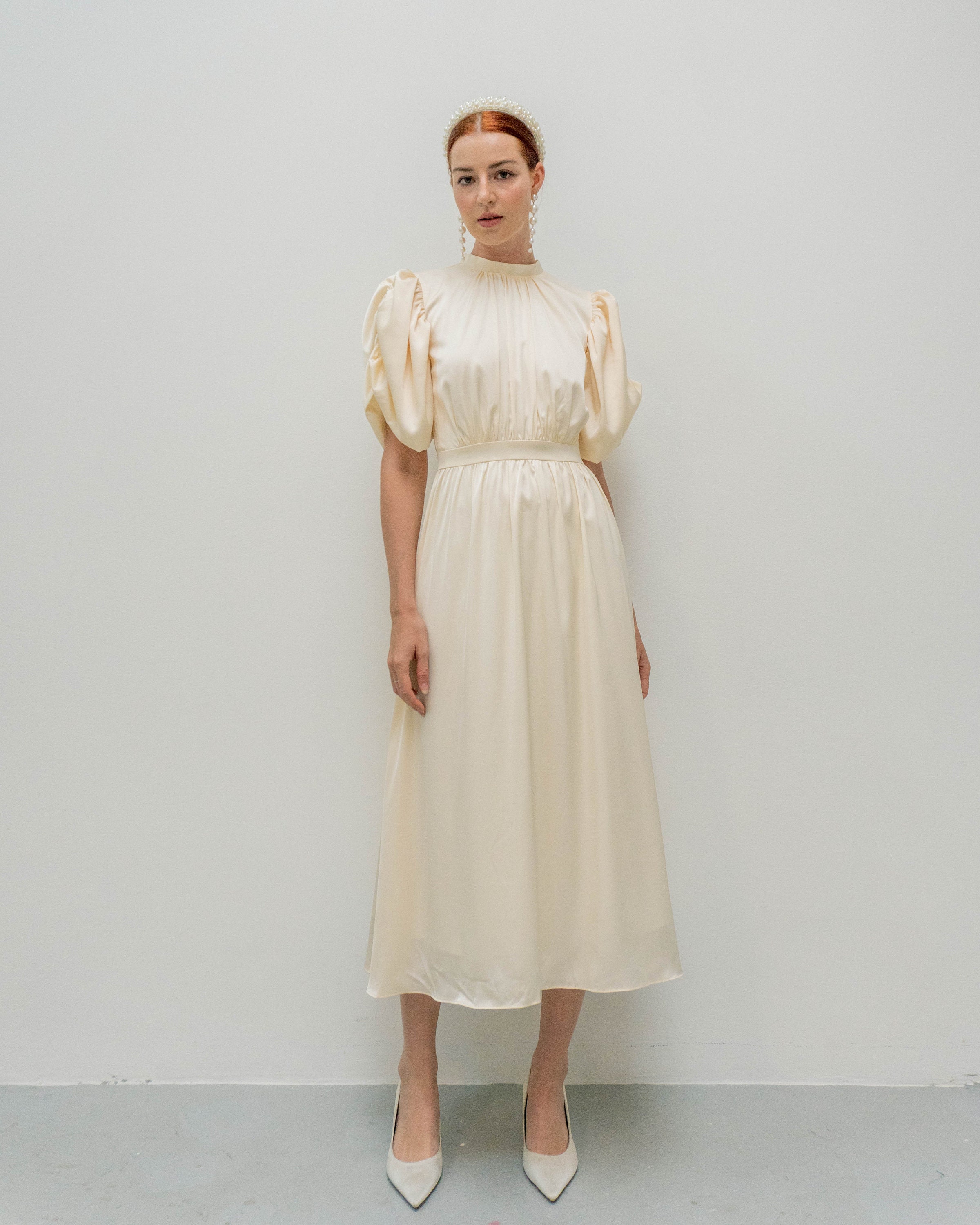 knee length dresses for ladies The Beth Puff Sleeve Floral Midi Dress in Cream S main image 1