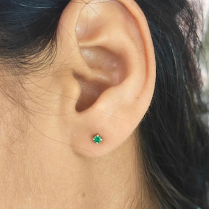 Pendientes de esmeralda en oro de 14K/18K, pendientes de piedra natal de mayo, pendientes minimalistas de zafiro.