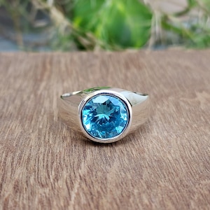 Bague aigue-marine, chevalière avec pierres précieuses taillées en diamant rond, bague lourde en argent sterling 925, bague en or jaune, bague cadeau, bague pour homme, bague pour femme