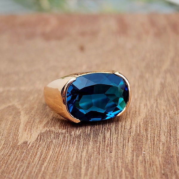 Chevalière avec topaze bleue de Londres, belle pierre de quartz bleu coussin, argent sterling 925, bague en or jaune 22 carats, bague cadeau, bague gravée