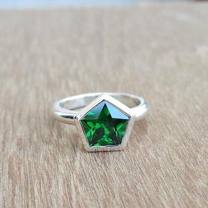 Star Emerald Ring, 925 Sterling Silver Ring, Promise Ring, May Birthstone, Handmade Jewelry, Gift for Mom, Anniversary Birthday Gift for Her