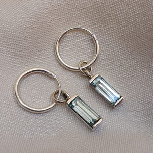Baguette Aquamarin Creolen, 925 Sterling Silber, Geschenk Ohrringe, Geburtsstein Ohrringe, 22k Gold Ohrringe, kleine Creolen für Frauen