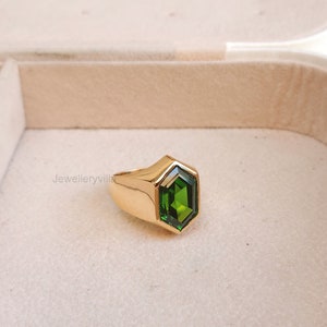 Emerald Signet Ring Hexagon, 925 Sterling Silver, Mens Ring, Women Ring, Handmade Ring, Engraved Ring, Green Gemstone Ring, Birthday Gift