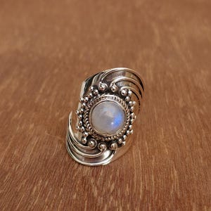 Round Moonstone Boho Ring, 925 Sterling Silver Ring, Designer Ring for Her, Natural Blue Moonstone Ring, Women Ring, Gift Ring