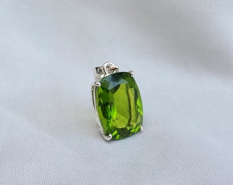 Pingente de peridoto verde, pingente de pedra preciosa almofada, pingente de prata esterlina 925, pingente de presente, pingente feminino, pingente feito à mão