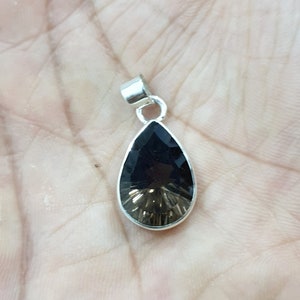 Ciondolo in quarzo fumé, ciondolo in argento massiccio 925, pietra preziosa in quarzo fumé taglio a pera, ciondolo riempito in oro giallo 22K, ciondolo regalo, ciondolo per collana immagine 2