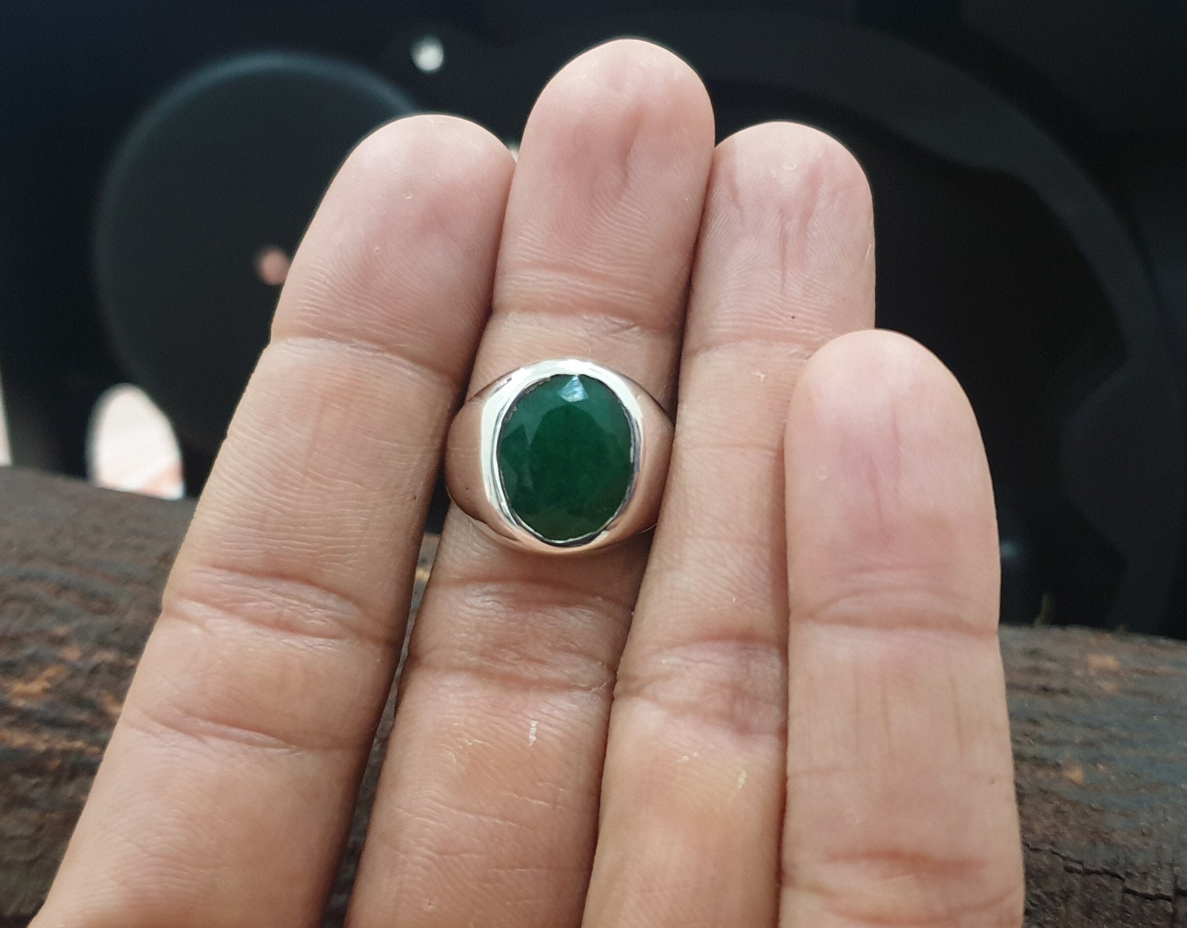 Emerald stone benefits in Telugu | పచ్చ ధరిస్తే అదృష్టం కలిసోస్తుందా | PSLV  TV - YouTube